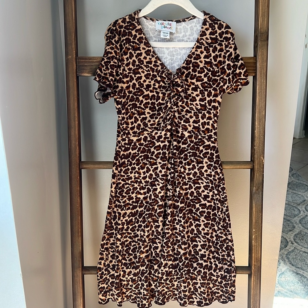 Bundle of 4 dresses size 6/6x like new H&M, jumping beans, colorful planet